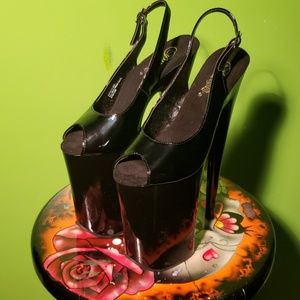 PLEASER VERY VERY HIGH PLATFORM HEELS.